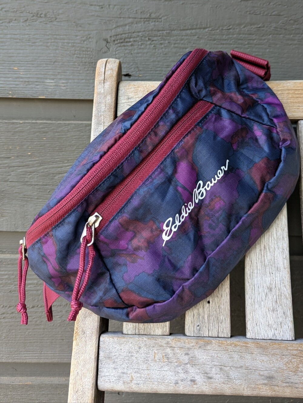 Eddie Bauer Stowaway Convertible Packable Waistpack Cosmos Blue Purple Red - Picture 7 of 7